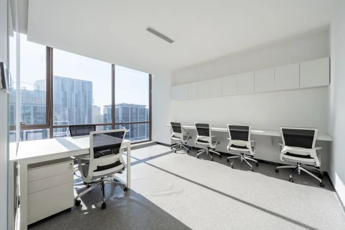 Regus Rupa Solitaire